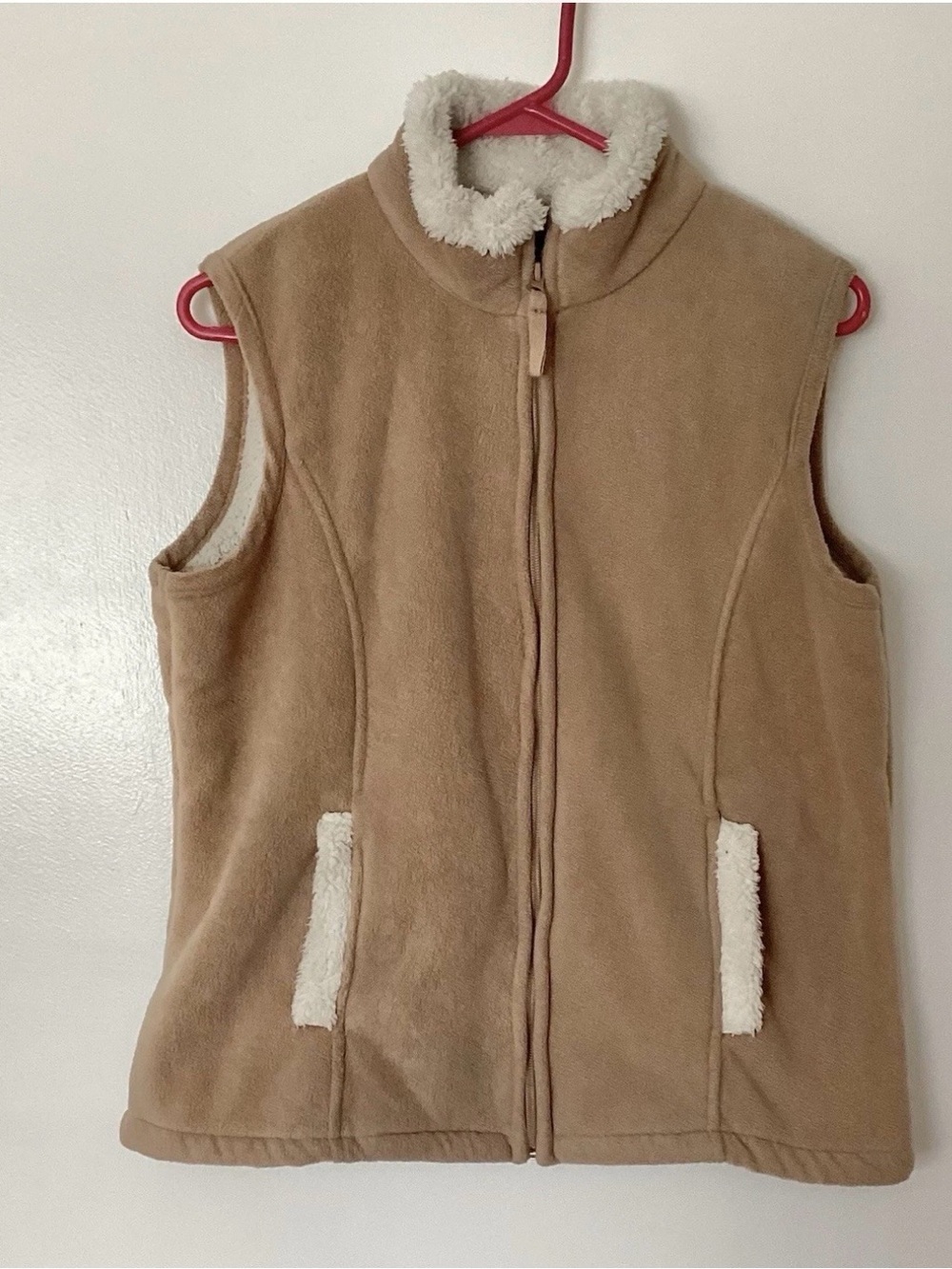 Jane Ashley Cream Sherpa Fleece Vest size Medium